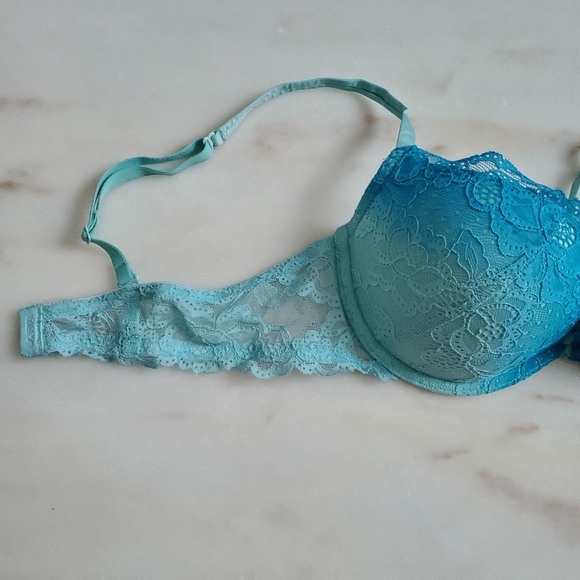 SOLD- LA SENZA BEYOND CLEAVAGE BLUE 34B LACE BRA - Picture 2 of 4